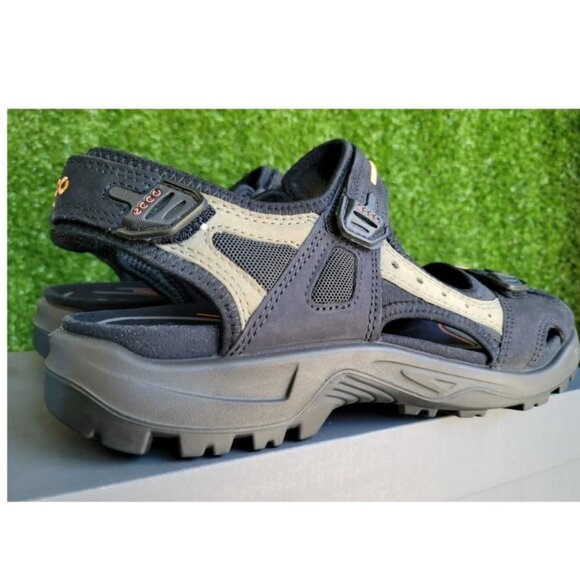 NIB MEN’S ECCO YUCATAN BLACK WATER SANDALS -  069564-50034